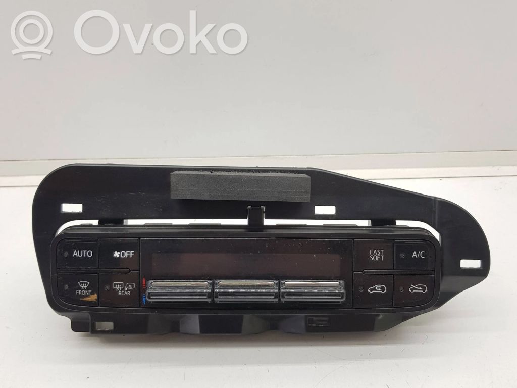 Toyota Auris E180 Climate control unit 