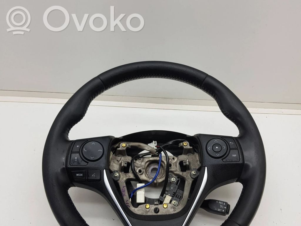 Toyota Auris E180 Vairas 