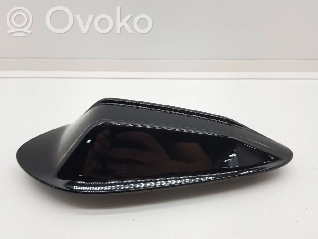 BMW 3 G20 G21 Stogo (GPS) antenos dangtelis 