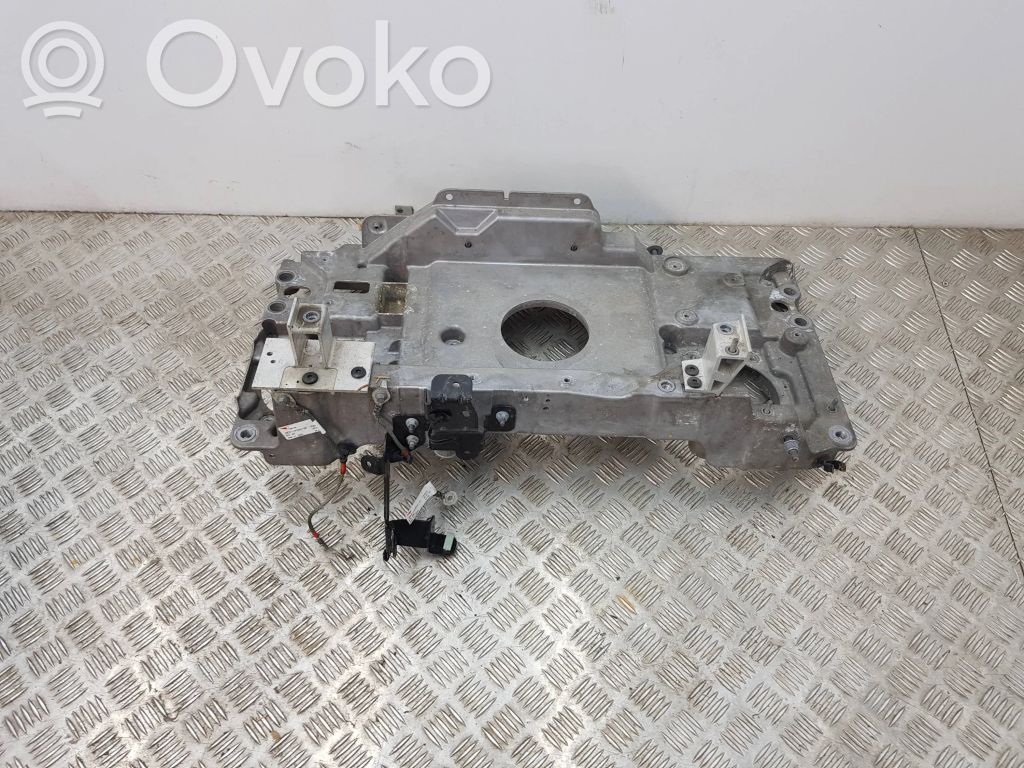 Jaguar I-Pace Engine mounting bracket 
