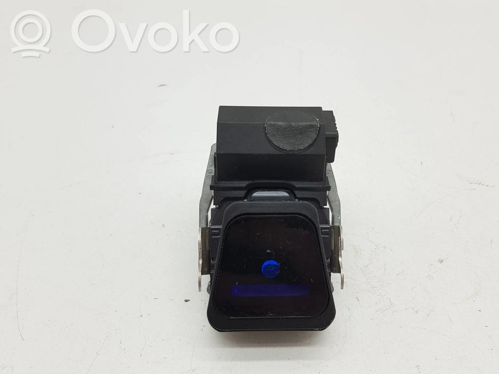 Mitsubishi L200 Windshield/windscreen camera 