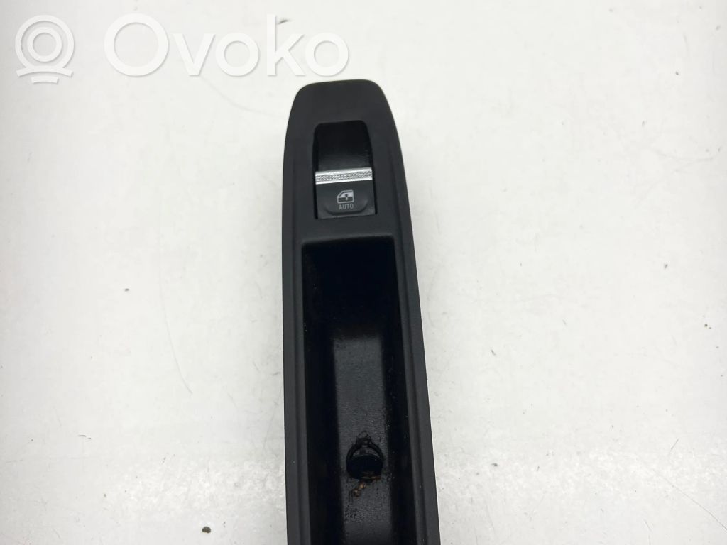 Renault Clio V Electric window control switch 