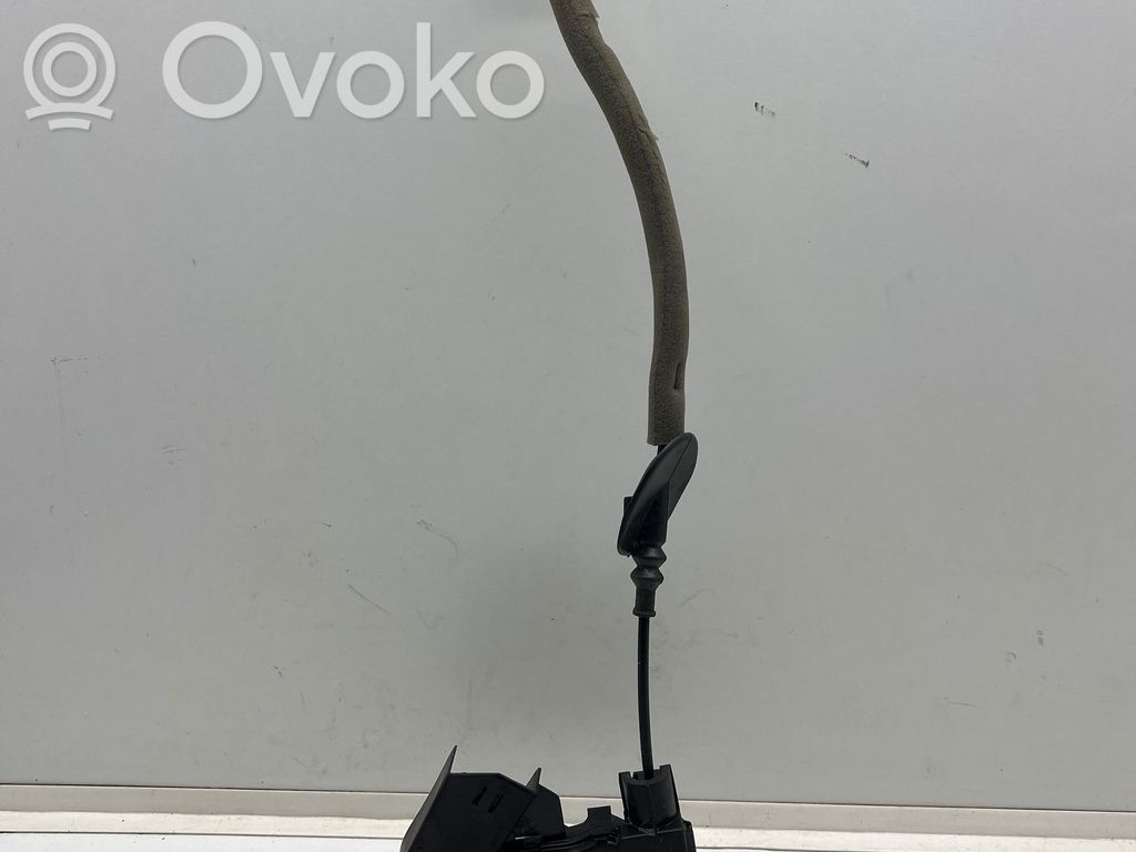 Renault Megane IV Takaoven lukko 