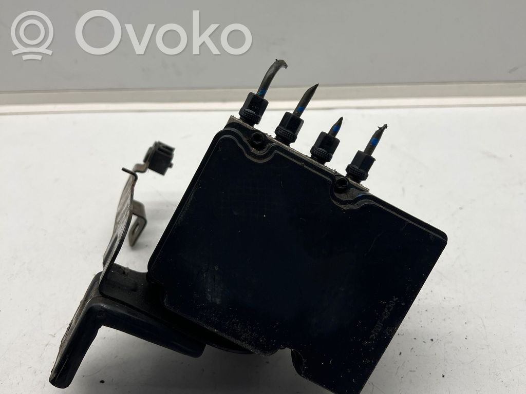 Bomba de ABS   58900D4370