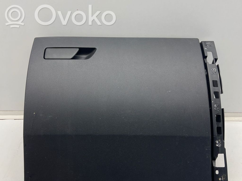 Daiktadėžė   576857095E,143600110101,2115648686