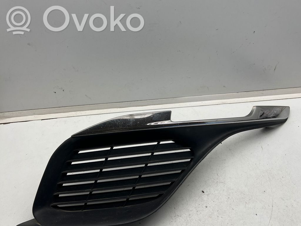 Peugeot 308 Front bumper lower grill 
