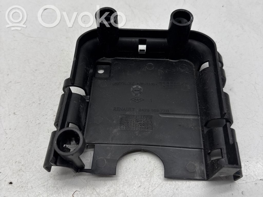 Renault Clio V Kita salono detalė 