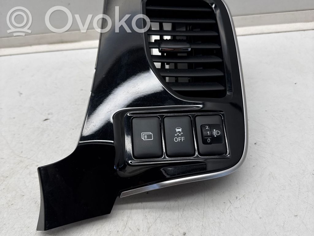 Mitsubishi Outlander Šoninės oro grotelės 