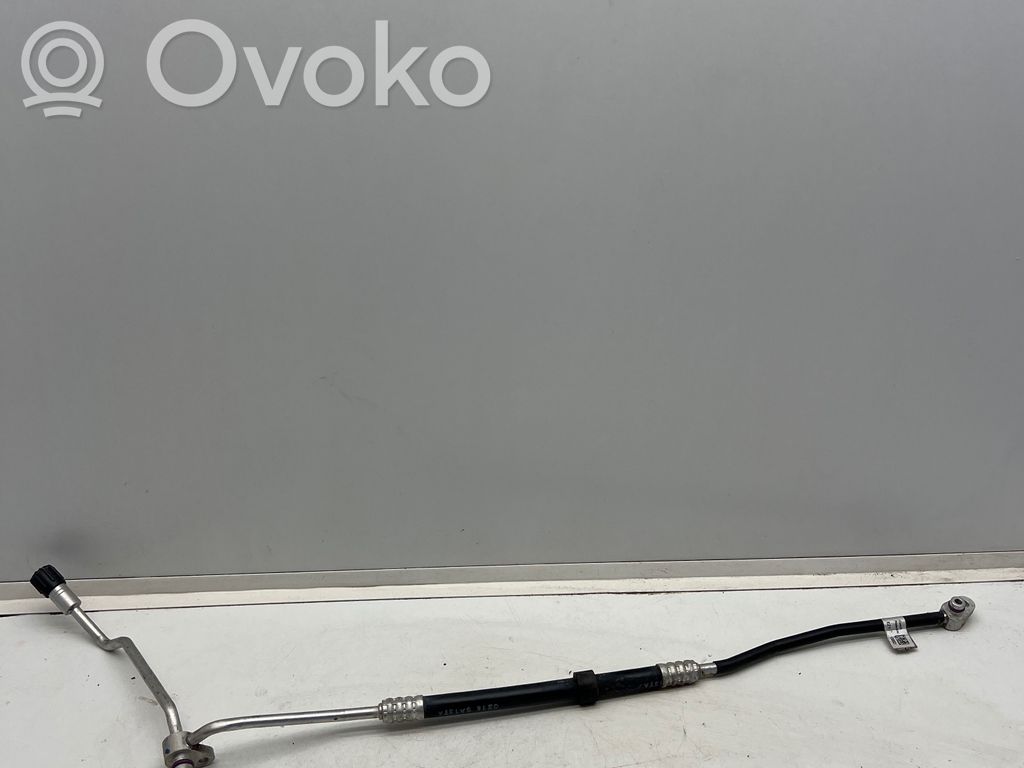Audi A4 S4 B9 Gaisa kondicioniera caurulīte (-es) / šļūtene (-es) 