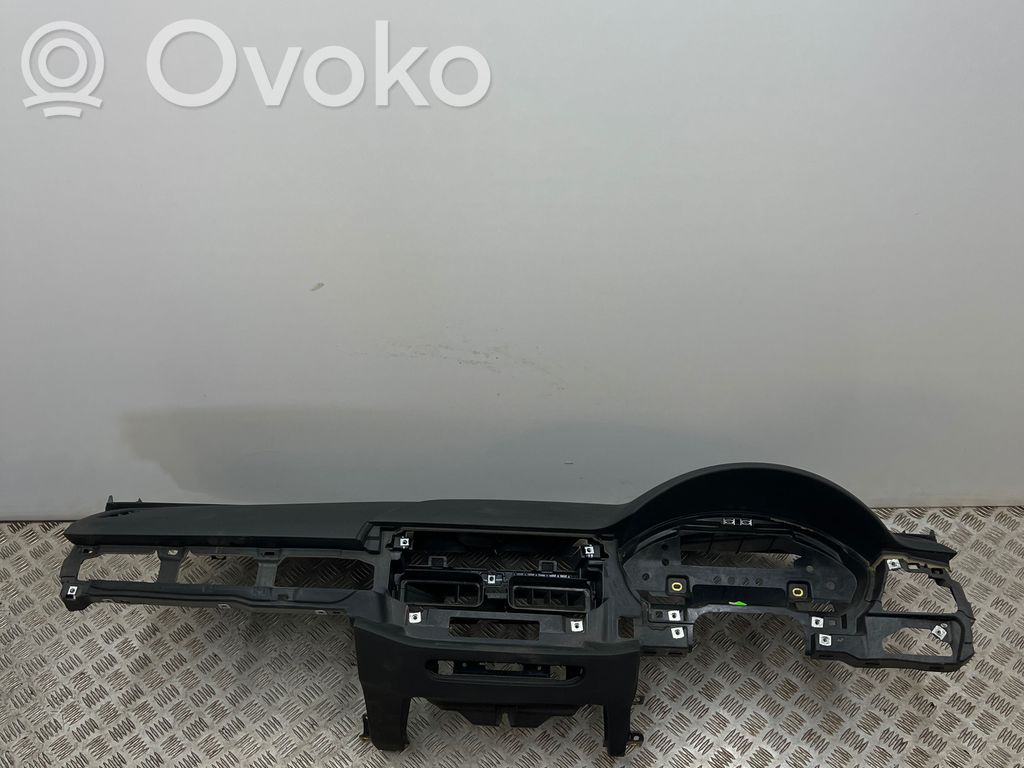 Audi A4 S4 B9 Panelė 