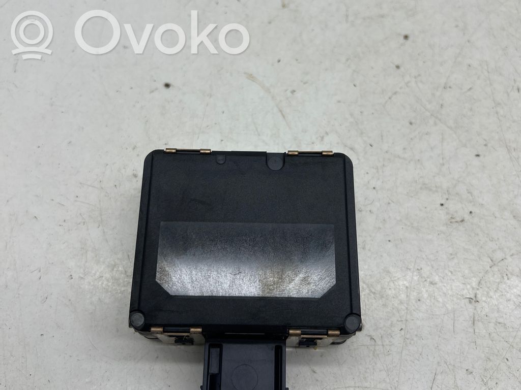 Mercedes-Benz EQA Sensor de radar Distronic 