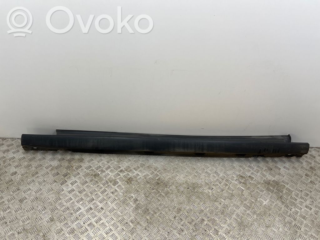 Ford Focus Sill 