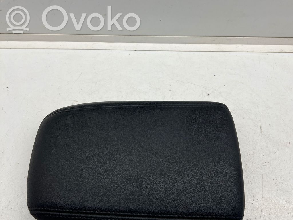 Ford Focus Armrest 