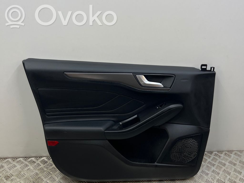 Ford Focus Revestimiento de puerta delantera 