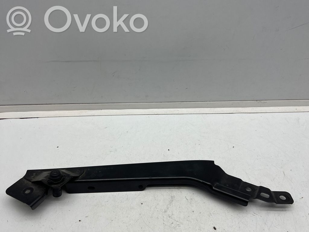 Renault Megane E-Tech Headlight/headlamp mounting bracket 