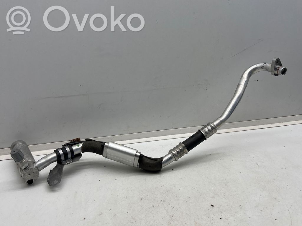 Renault Megane E-Tech Ilmastointilaitteen putki (A/C) 