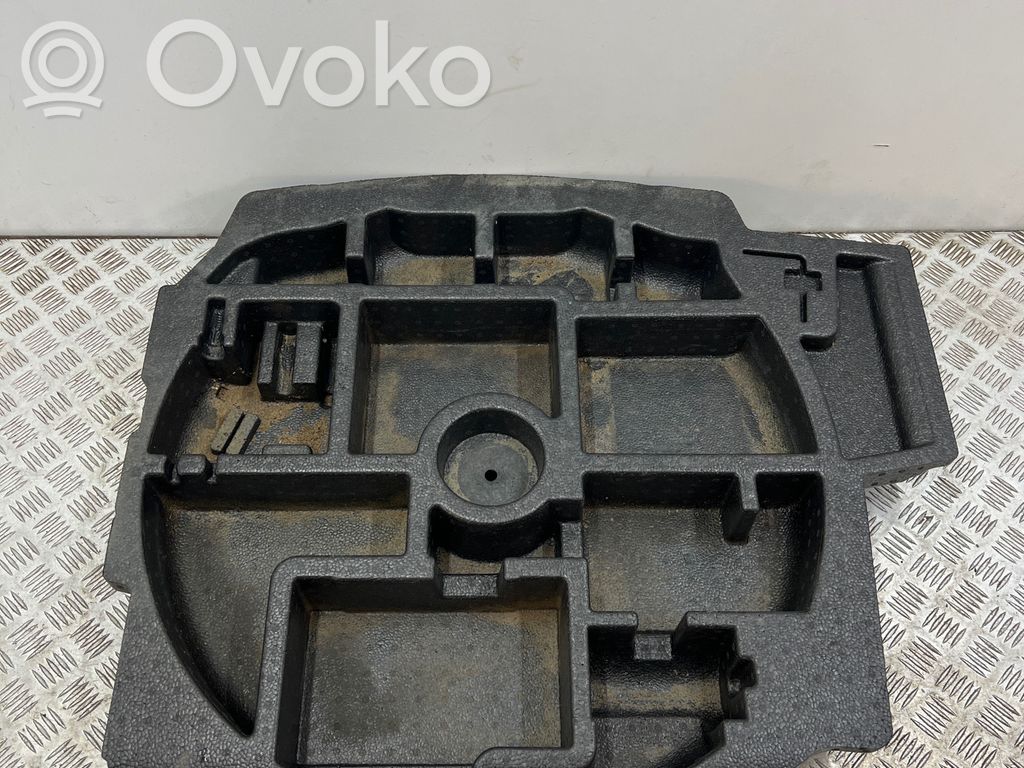 Jeep Compass Bagažinės dugnas 
