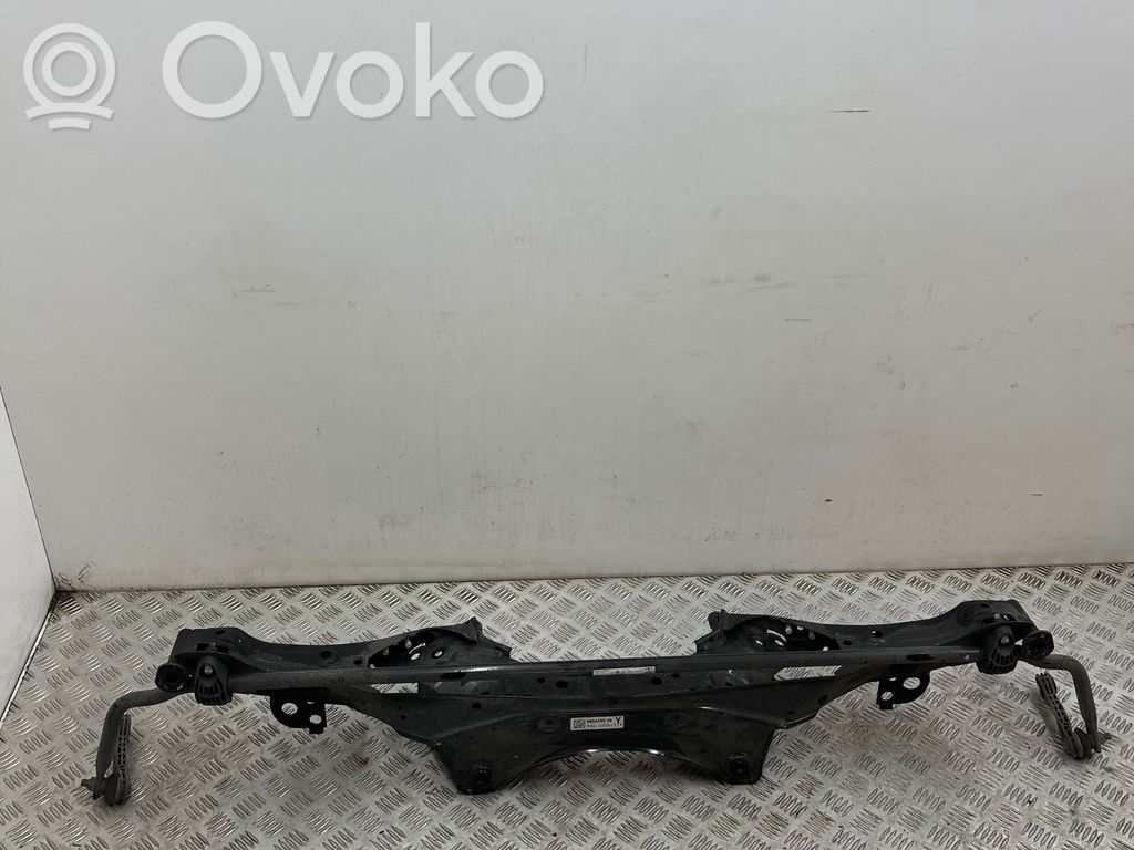 BMW X1 U11 Taka-apurunko 