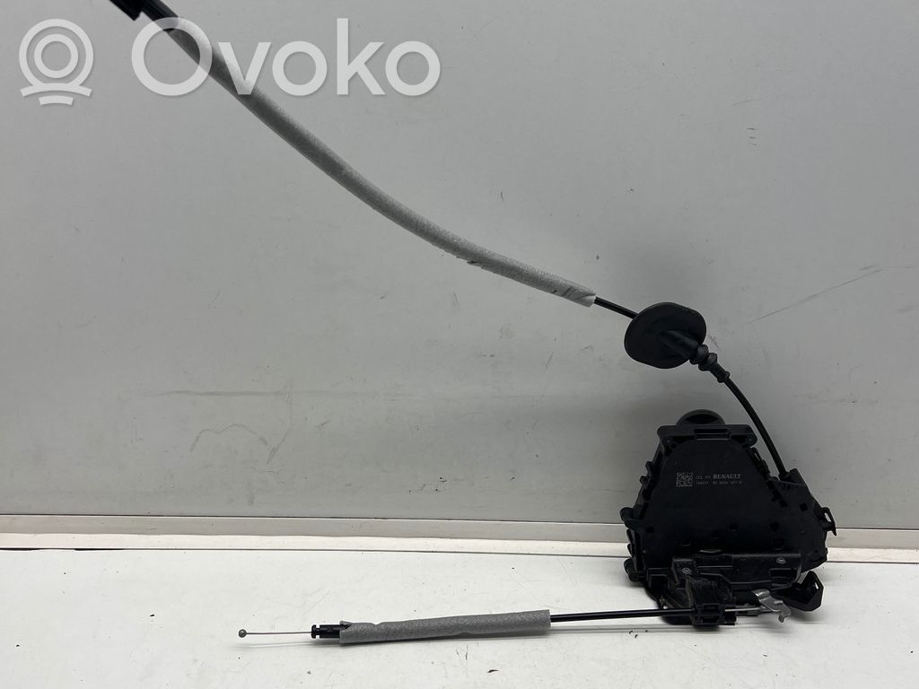 Renault Captur II Front door lock 