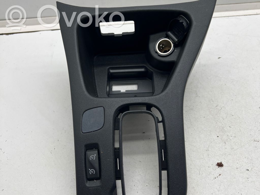 Renault Zoe Vaihteenvalitsimen kehys verhoilu muovia 