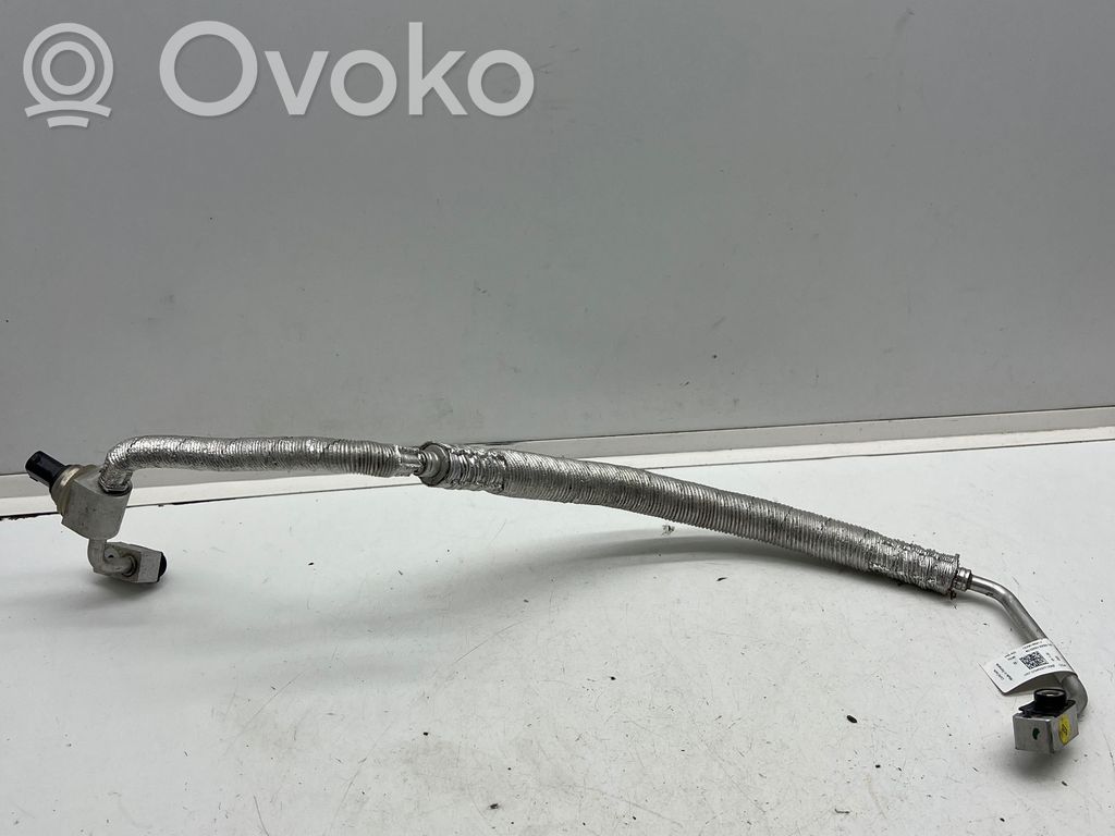 Audi Q4 Sportback e-tron Ilmastointilaitteen putki (A/C) 