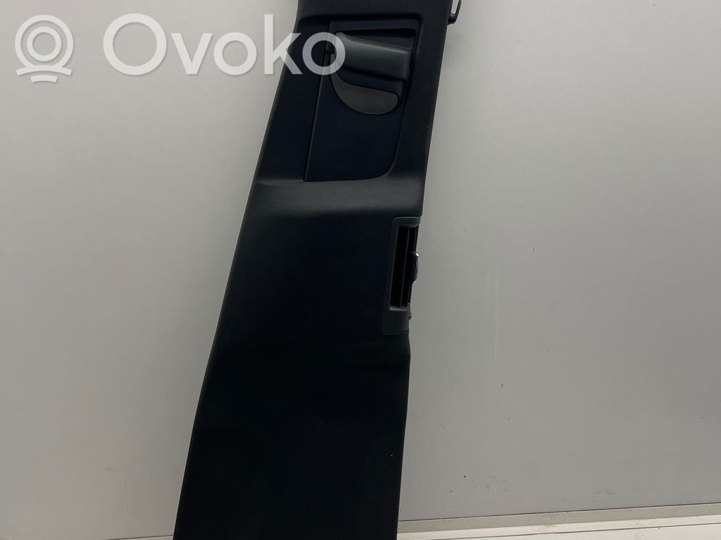 Osłona górna słupka / B   31651531,1651530C