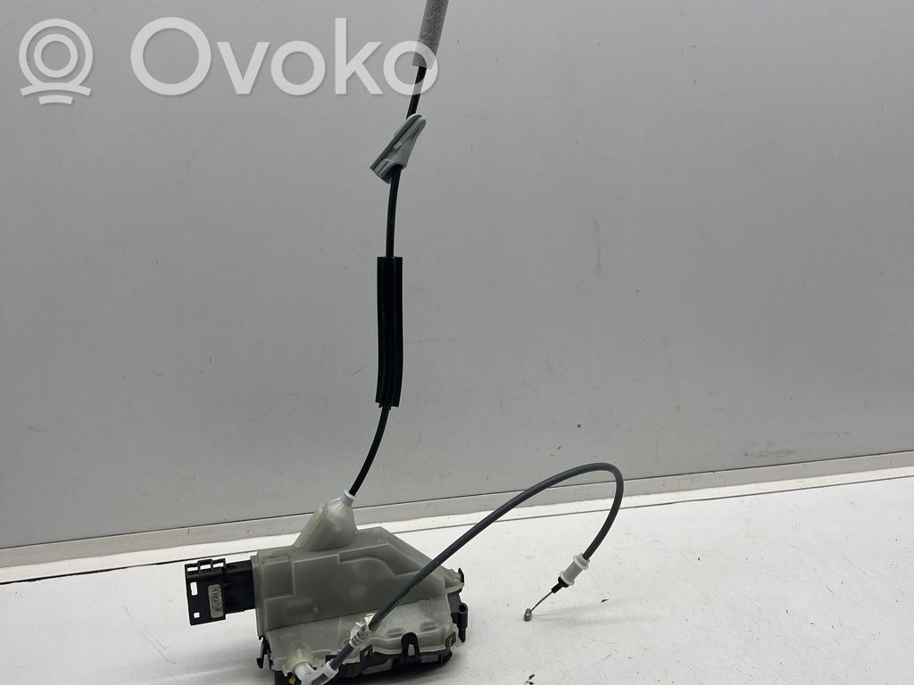 Citroen C3 Aizmugurē slēdzene 