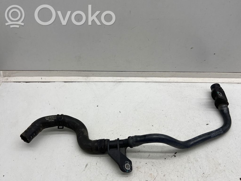 Audi A4 S4 B9 8W Przewód / Wąż chłodnicy 