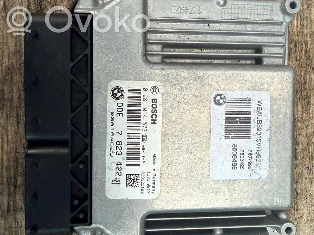 BMW 1 E81 E87 Engine control unit/module 