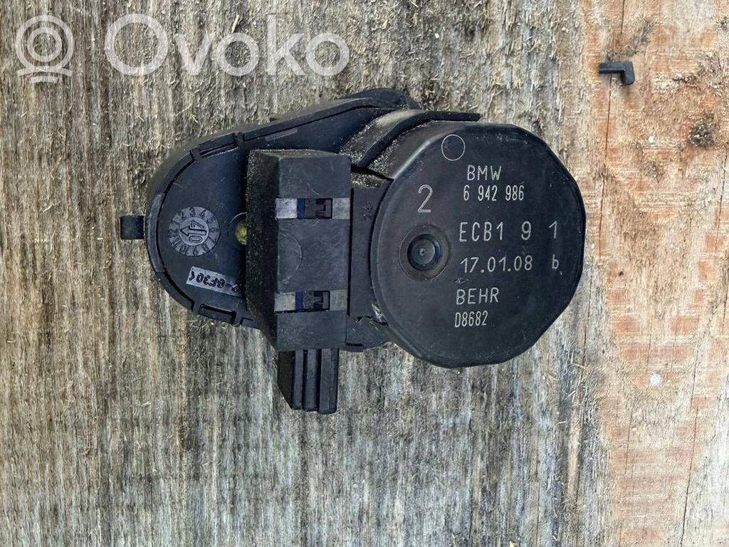 Oro sklendės varikliukas   6942986