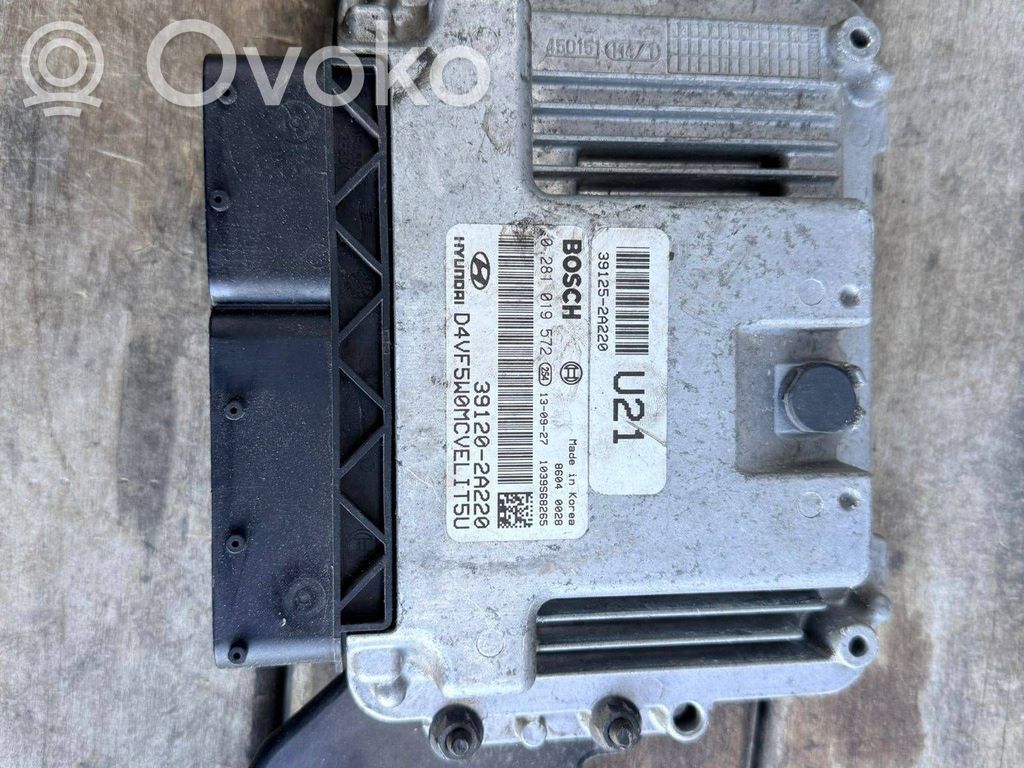 Hyundai i40 Engine control unit/module 
