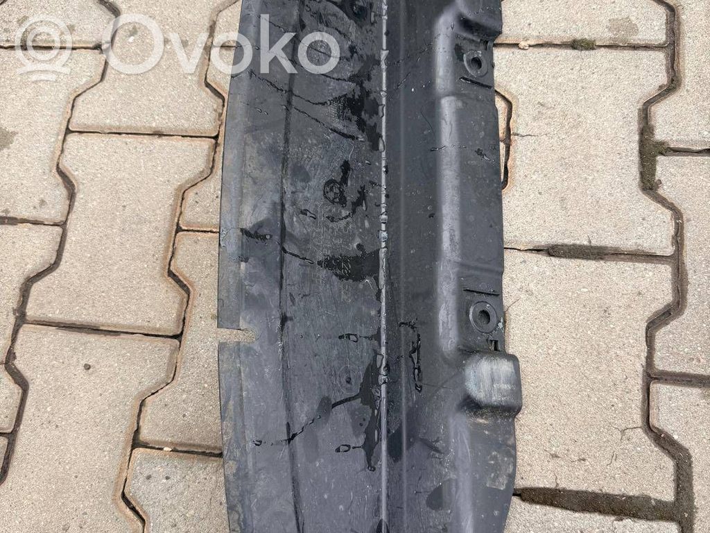 Radiator trim   7128502