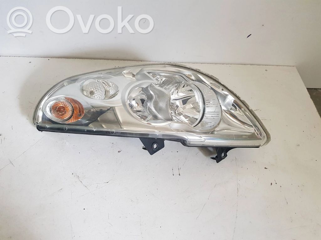 Opel Movano B Headlight/headlamp 