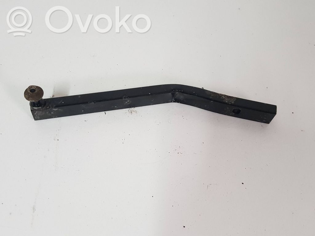Audi A5 8T 8F Radiator support slam panel bracket 