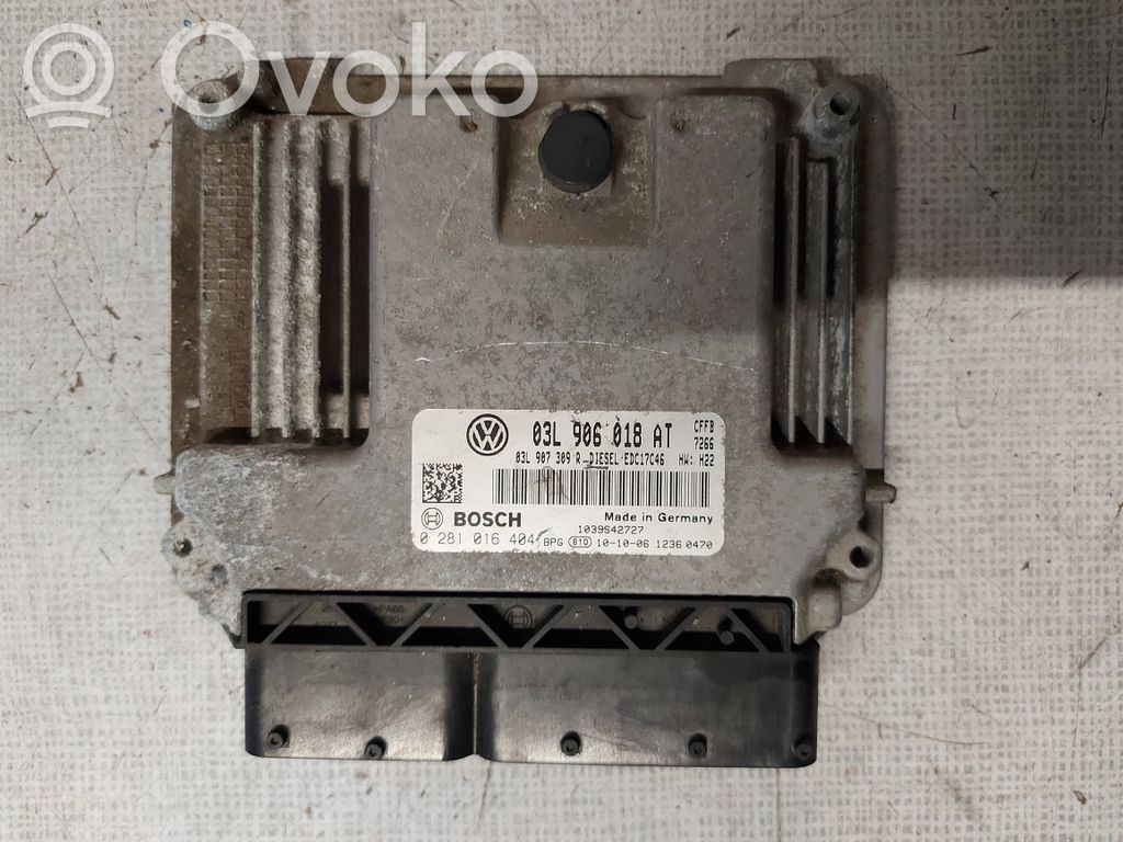 Volkswagen Golf VI Engine control unit/module 