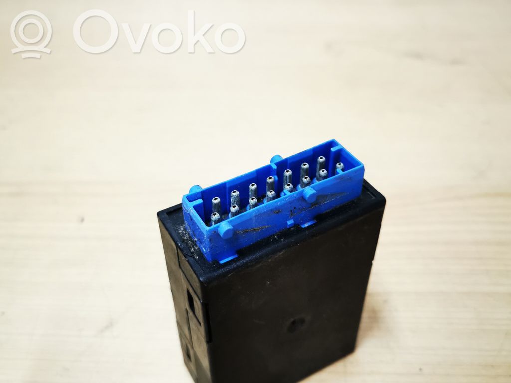 Window wiper relay   83663881,61358366381
