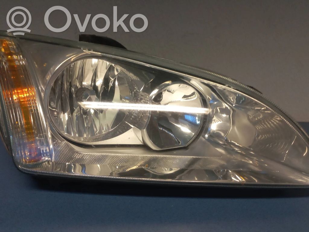 Ford Focus Headlight/headlamp 