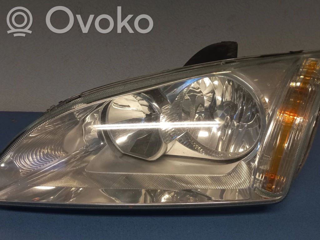 Ford Focus Headlight/headlamp 