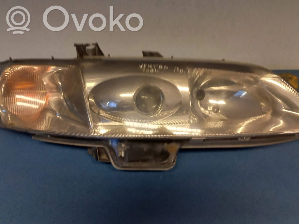 Opel Vectra B Phare frontale 