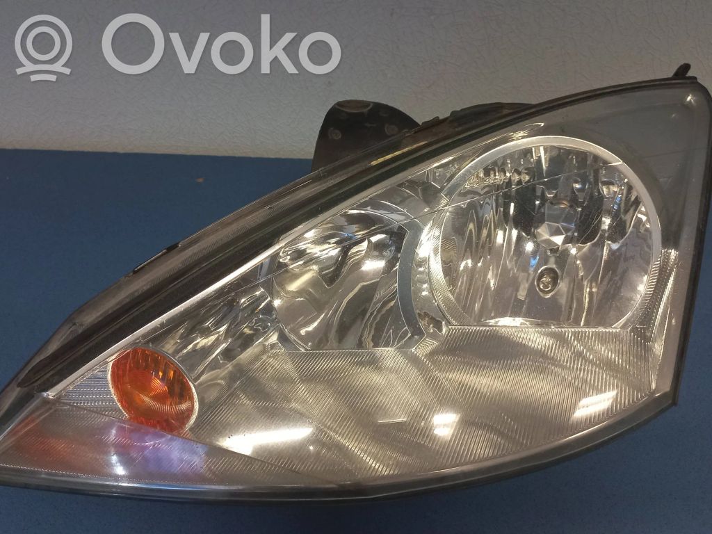 Ford Focus Headlight/headlamp 