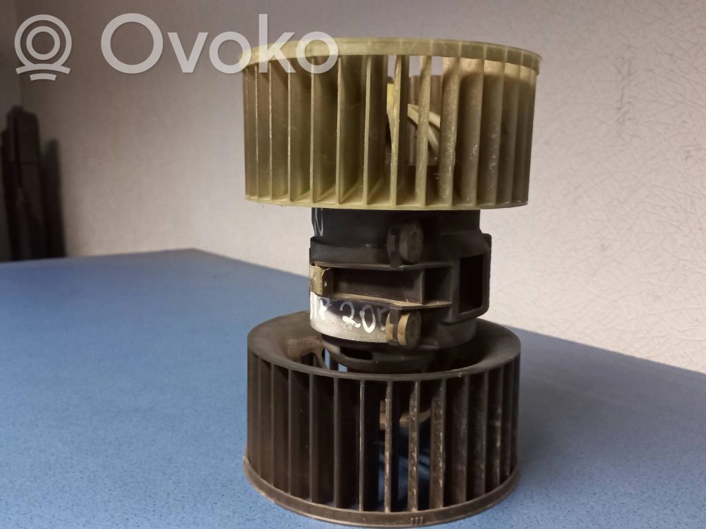 BMW 3 E46 Mazā radiatora ventilators 