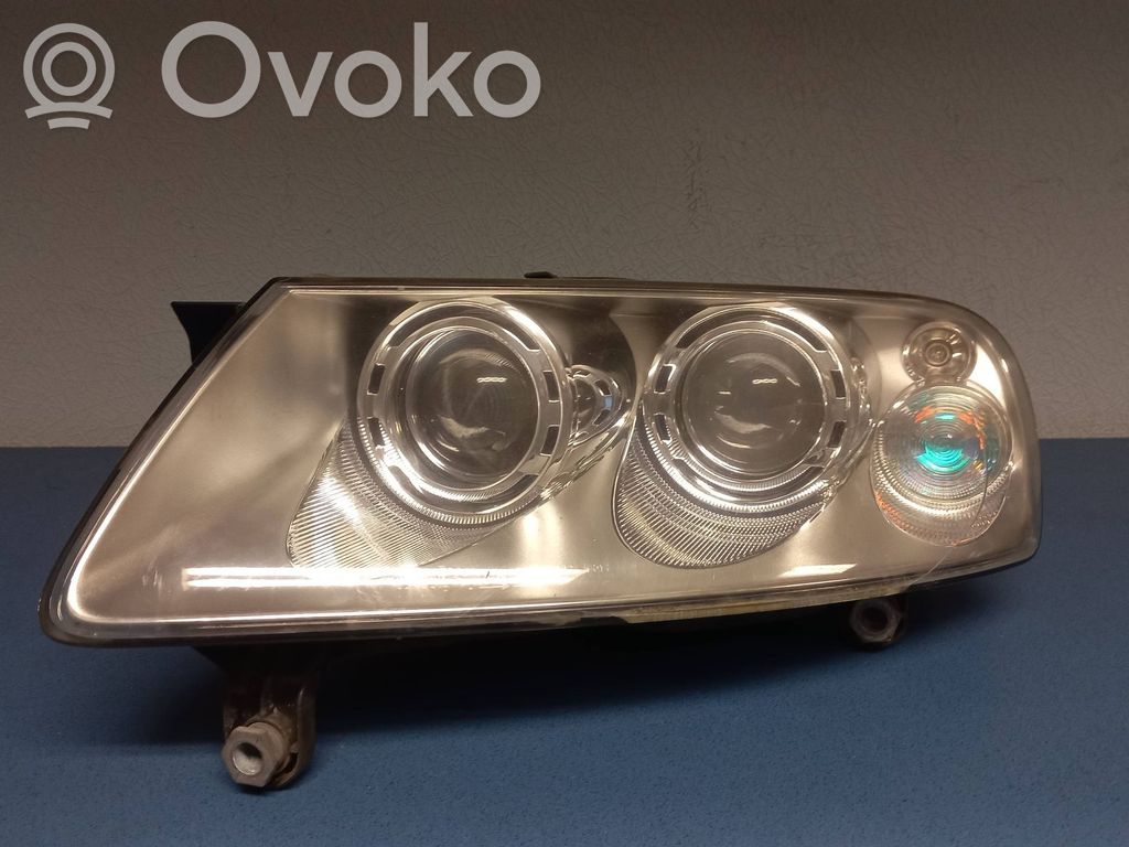 Volkswagen Touareg I Lampa przednia 