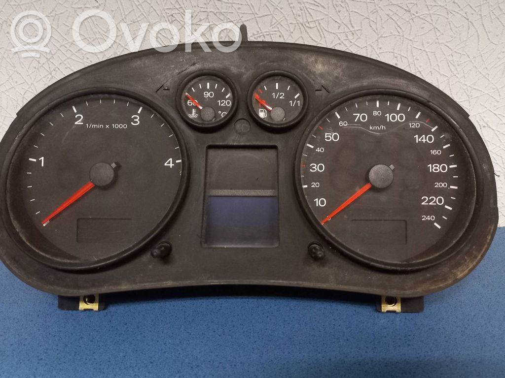 Audi A2 Speedometer (instrument cluster) 