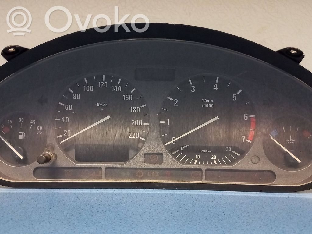 BMW 3 E36 Geschwindigkeitsmesser Cockpit 