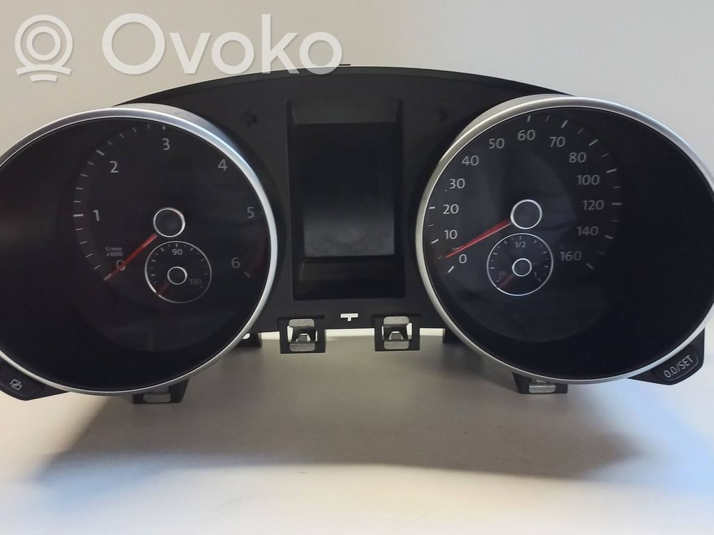 Volkswagen Golf VI Licznik / Prędkościomierz 