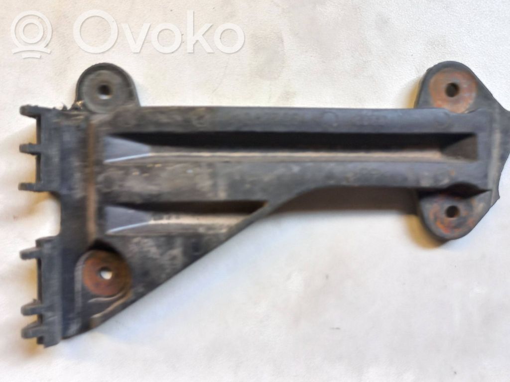 Front bumper mounting bracket   4A0807284A