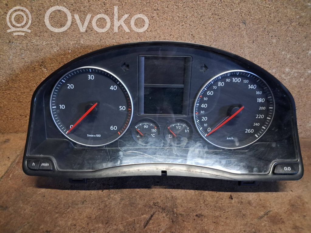 Volkswagen Golf Plus Speedometer (instrument cluster) 