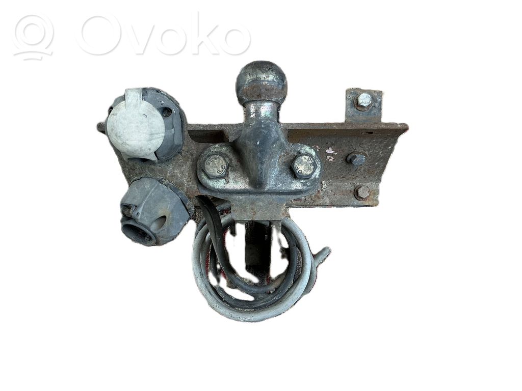 Volvo V50 Hak holowniczy / Komplet 