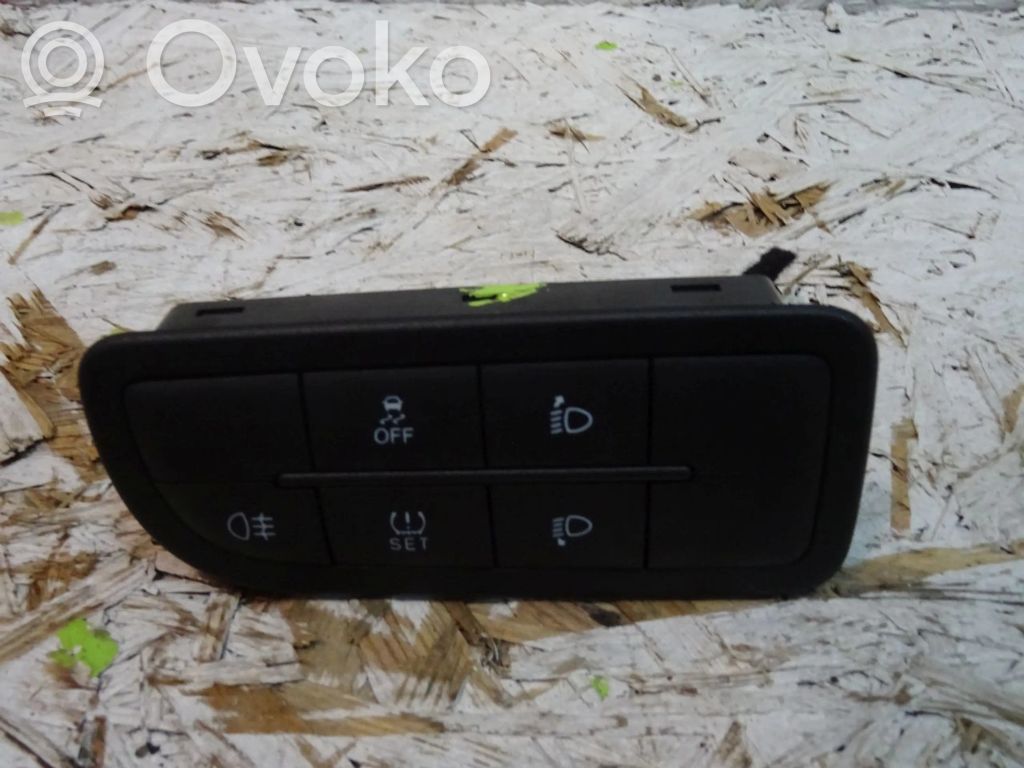 Fiat Tipo Other switches/knobs/shifts 