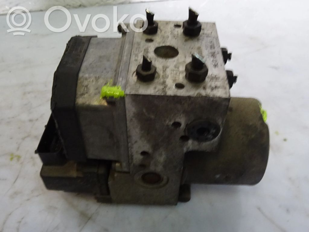 Audi A4 S4 B5 8D Bomba de ABS 